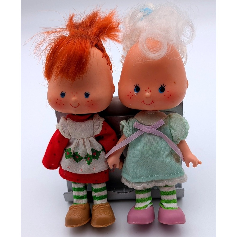Vintage Strawberry Shortcake & Angel Cake Dolls 1980s Retro Toys Lot of 2
